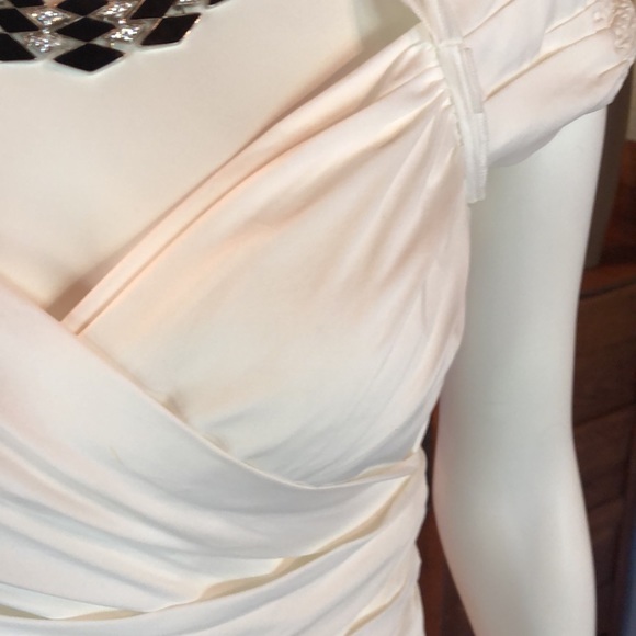 BCBGMAXAZRIA White puff sleeve v neck tie in back dress shirt women’s si… - Picture 14 of 16